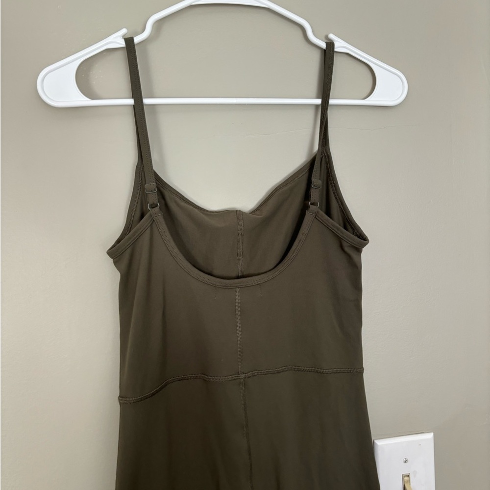 Active wear jumpsuit - Picture 3 of 3